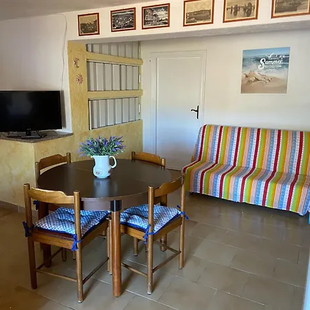 Bilocale La Maddalena Apartment *